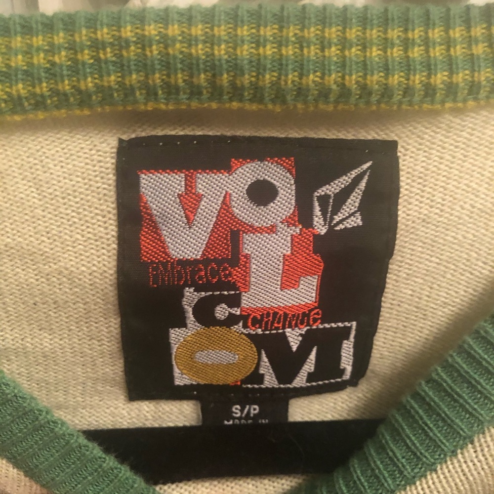 Volcom Sweater - Picture 2 of 2